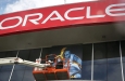 Акции Oracle падают, поскольку опасения пузыря возвращаются, ударяя по более широким технологическим акциям